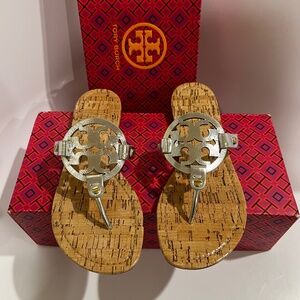 Tory Burch Miller Sandal Metallic Silver Leather / Cork Size 6.5 New